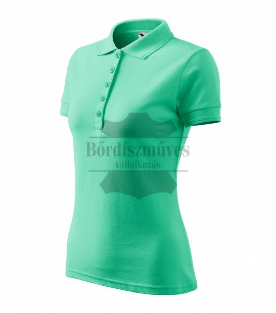 Bőrdíszmű, bőrdíszműves gyártás kereskedelem egyedi bőrdíszműves termékek, MALFINI, a.s., Adler női textil termékek forgalmazása, csomagküldés, 6500 Baja, Szeremlei u. 39., Bőrdíszműves Bt., Menta női galléros póló